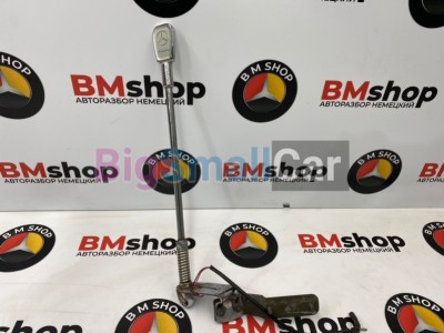 Флагшток Mercedes E 320 2001 W210 112941 - купить Городке 2