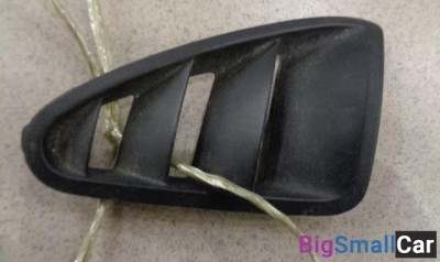 Дефлектор воздушный правый от Mazda 3 BK 2003-2009 - купить Городке 2