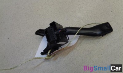 Переключатель стеклоочистителей от Volkswagen Jetta 4 1998-2005 - купить Городке 2