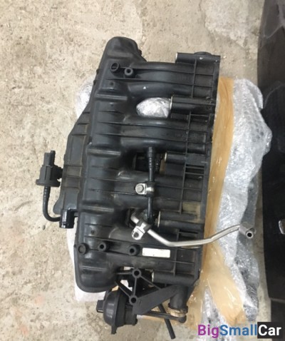 Коллектор впускной пассат б6 1.8 - купить Городке 2