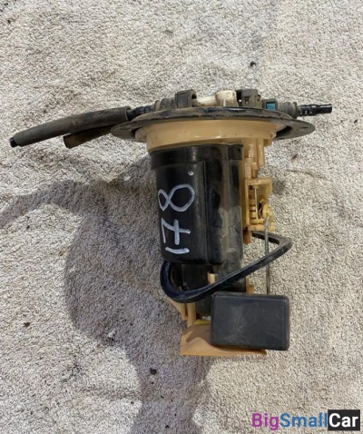 Насос топливный Mitsubishi Lancer Cedia 4G - купить Городке 2