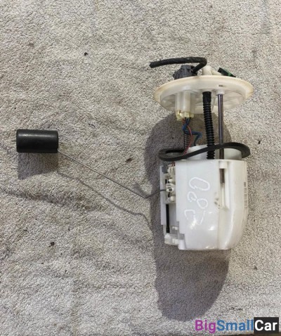 Насос топливный Митсубиси Лансер Mitsubishi Lancer - купить Городке 2