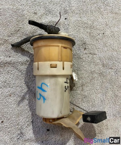 Насос топливный Toyota Funcargo 2NZ - купить Городке 2