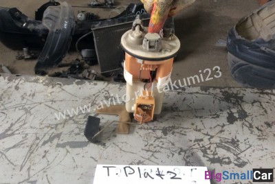 Бензонасос Toyota Platz - купить Городке 2
