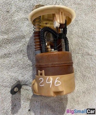 Насос топливный Nissan March 12 - купить Городке 2