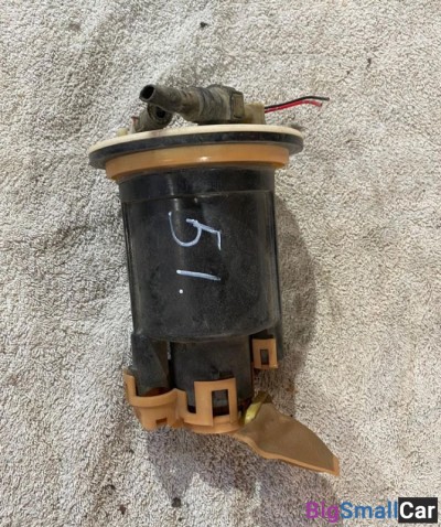 Насос топливный Mitsubishi LancerCedia - купить Городке 2