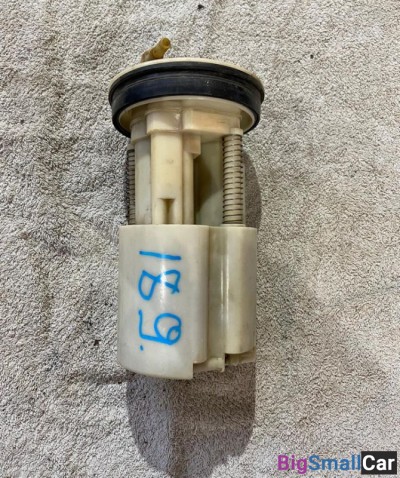 Насос топливный Nissan Tiida - купить Городке 2