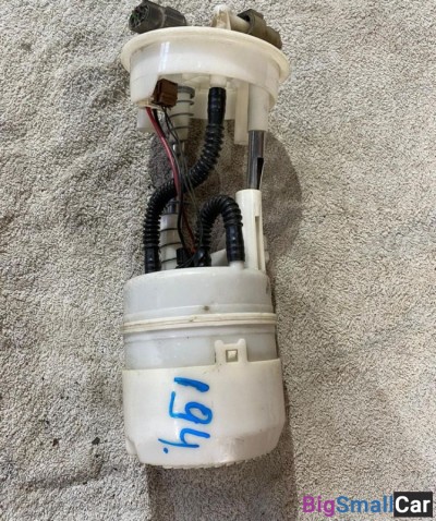 Насос топливный Nissan Qashqai 2008 - купить Городке 2