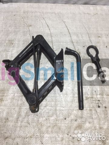 Домкрат крюк балонник Ford Focus 3 - купить Городке 2