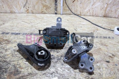 Подушка двигателя Opel Astra J 2009-2014 - купить Городке 2