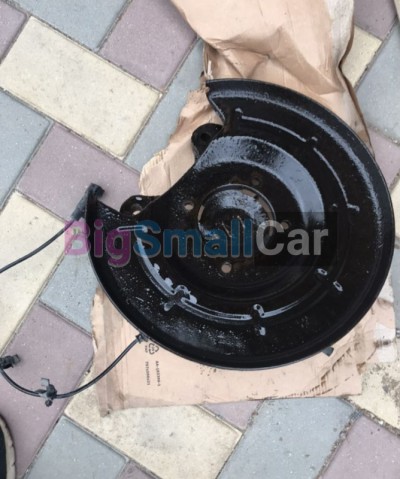 Задняя левая цапфа Opel Astra j gtc 1.4 - купить Городке 2