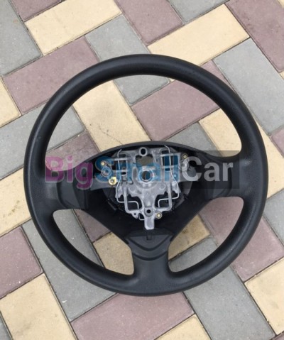 Руль peugeot 207 - купить Городке 2
