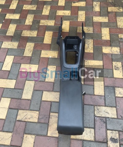 Подлокотник chery bonus 3 - купить Городке 2